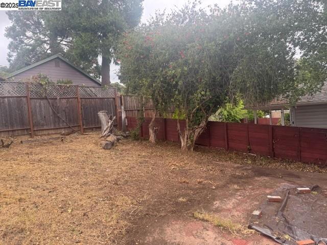 LINCOLN HIGHLAND - Residential