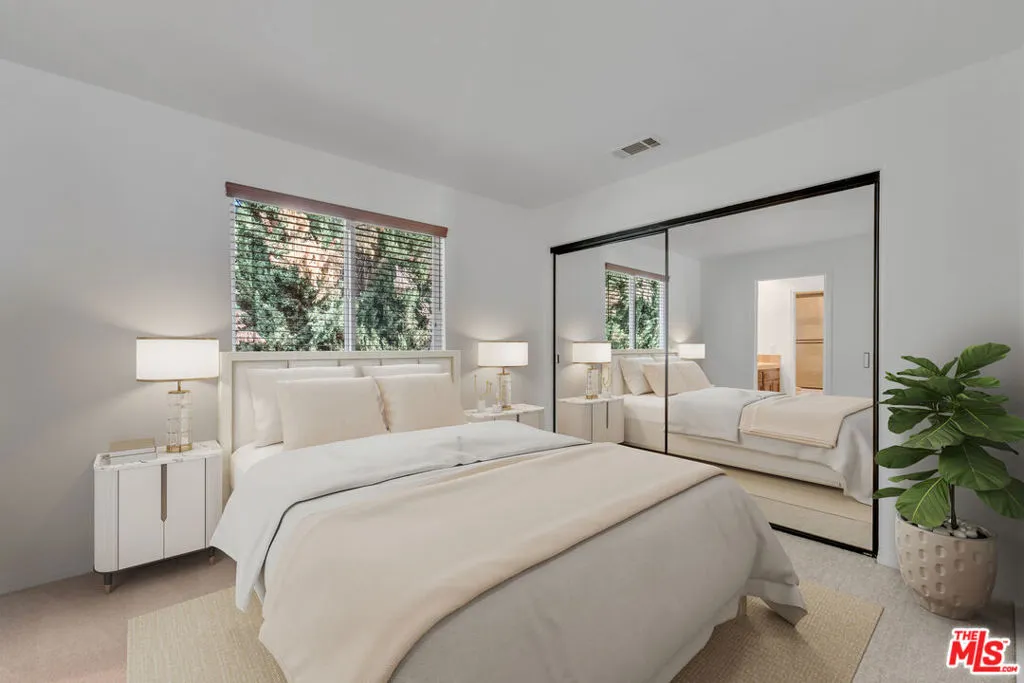 Winnetka, California 91306, United States, 4 Bedrooms Bedrooms, ,3 BathroomsBathrooms,Residential,Active,234314