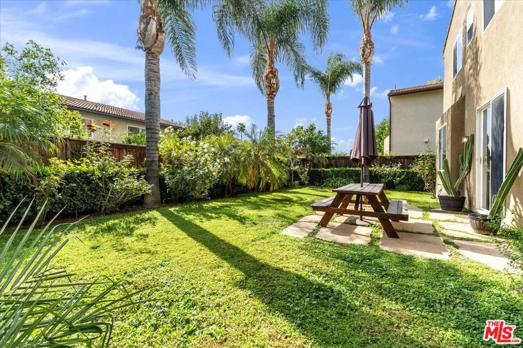 Winnetka, California 91306, United States, 4 Bedrooms Bedrooms, ,3 BathroomsBathrooms,Residential,Active,234314