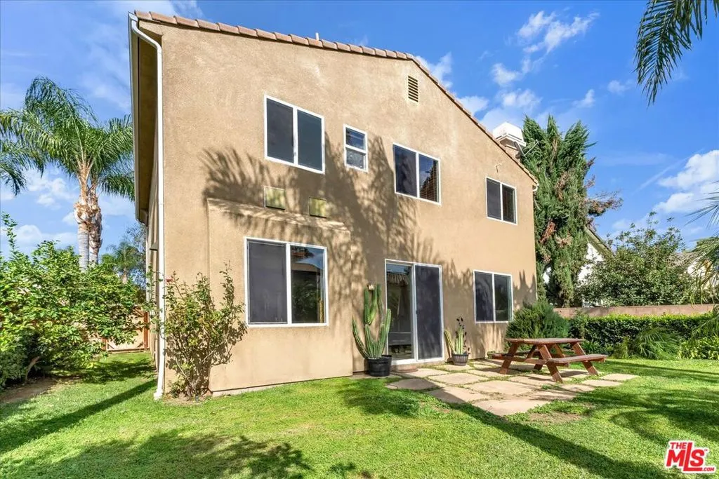 Winnetka, California 91306, United States, 4 Bedrooms Bedrooms, ,3 BathroomsBathrooms,Residential,Active,234314