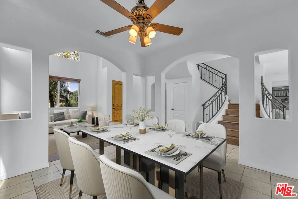 Winnetka, California 91306, United States, 4 Bedrooms Bedrooms, ,3 BathroomsBathrooms,Residential,Active,234314