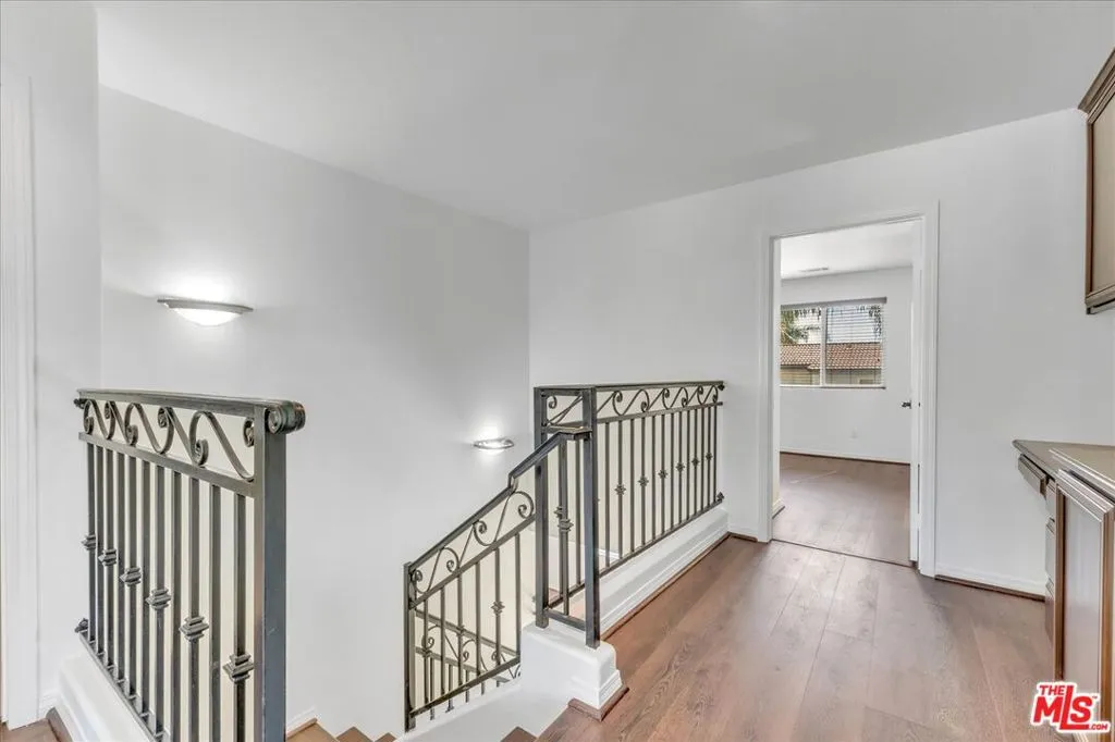 Winnetka, California 91306, United States, 4 Bedrooms Bedrooms, ,3 BathroomsBathrooms,Residential,Active,234314