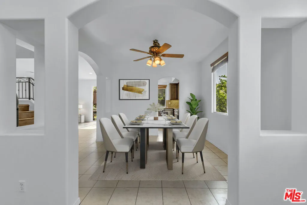 Winnetka, California 91306, United States, 4 Bedrooms Bedrooms, ,3 BathroomsBathrooms,Residential,Active,234314