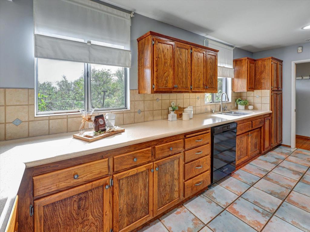 970 Quail Knoll Road