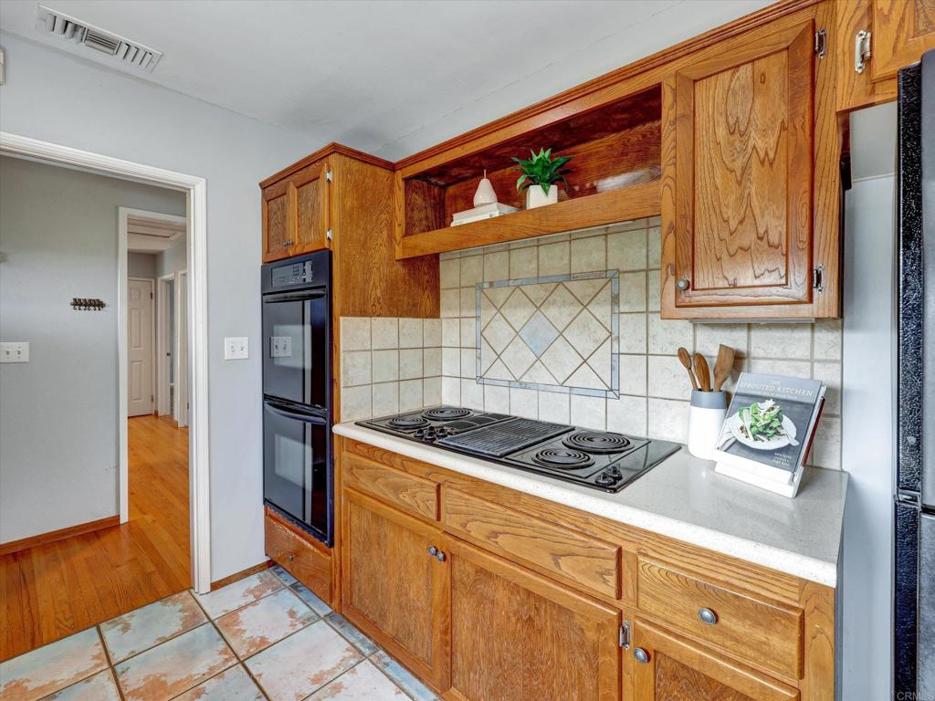 970 Quail Knoll Road