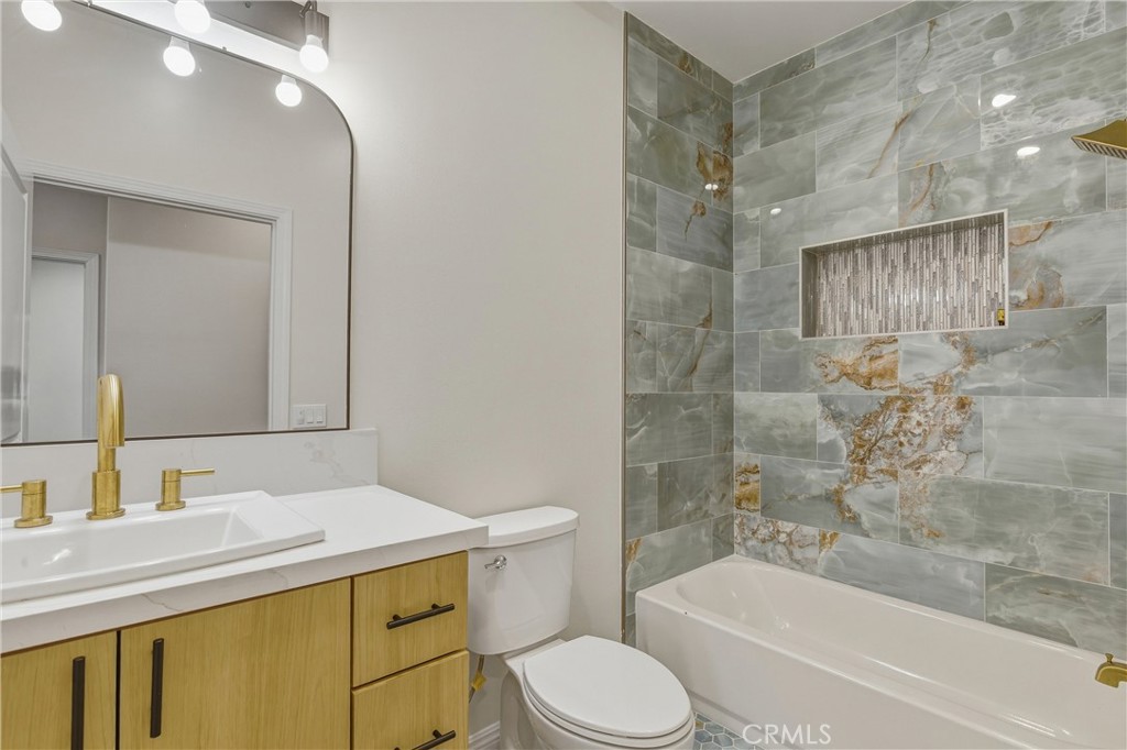 13360 Santa Ysabel Drive