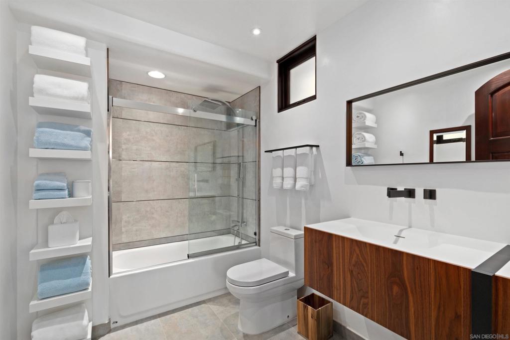 La Jolla - Residential Lease