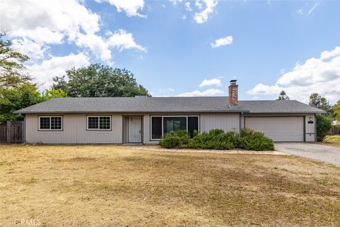 Photo of 8660 Montura Ln, Atascadero, CA 93422 (MLS # NS26089901)