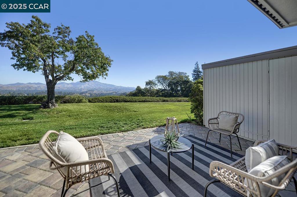 ROSSMOOR - Residential