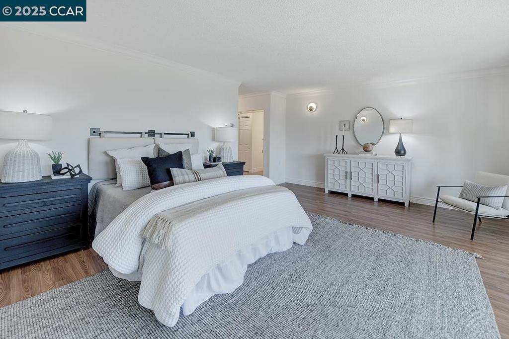 ROSSMOOR - Residential