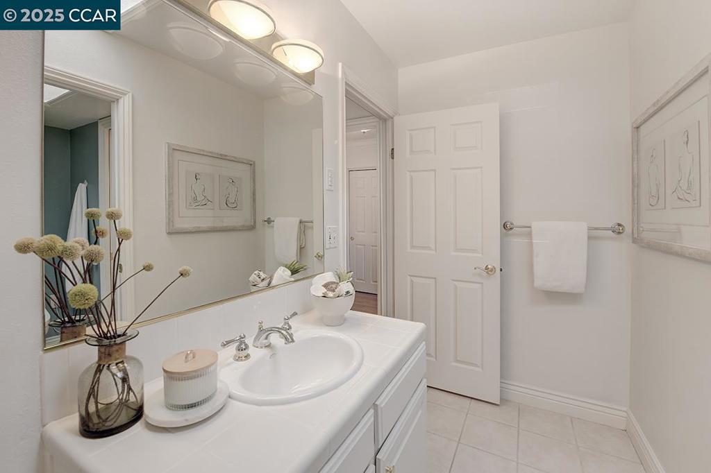 ROSSMOOR - Residential