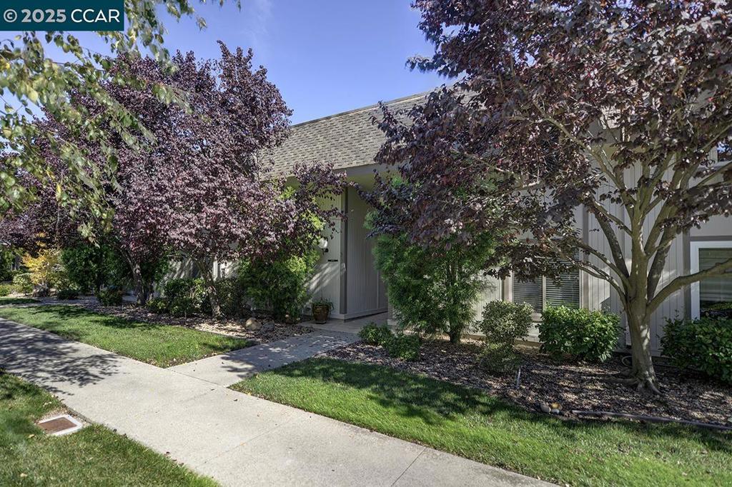 ROSSMOOR - Residential