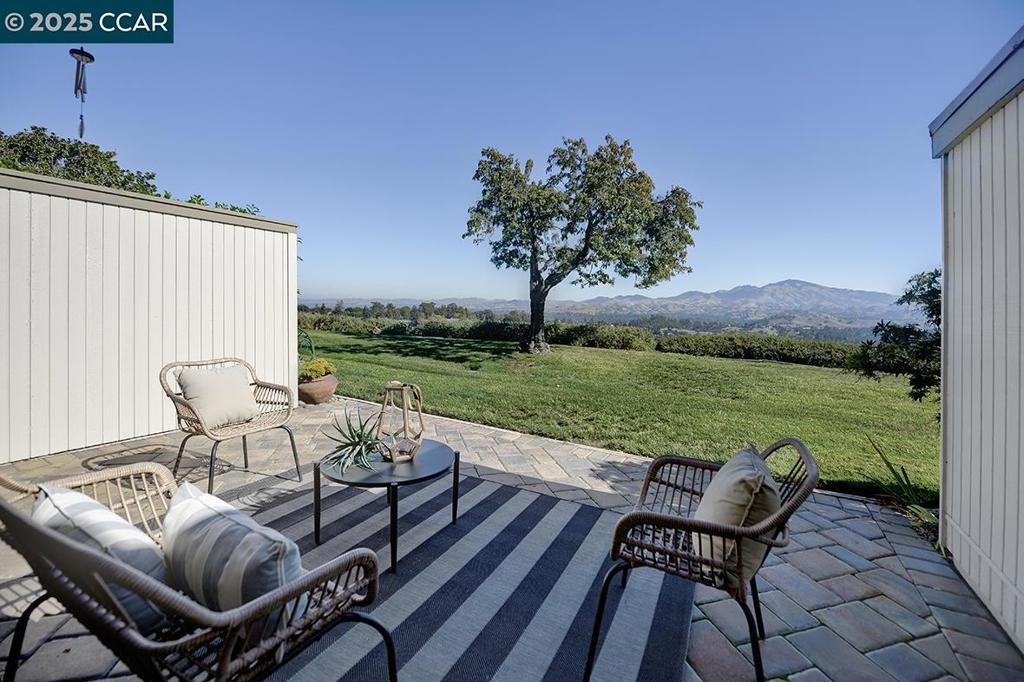 ROSSMOOR - Residential