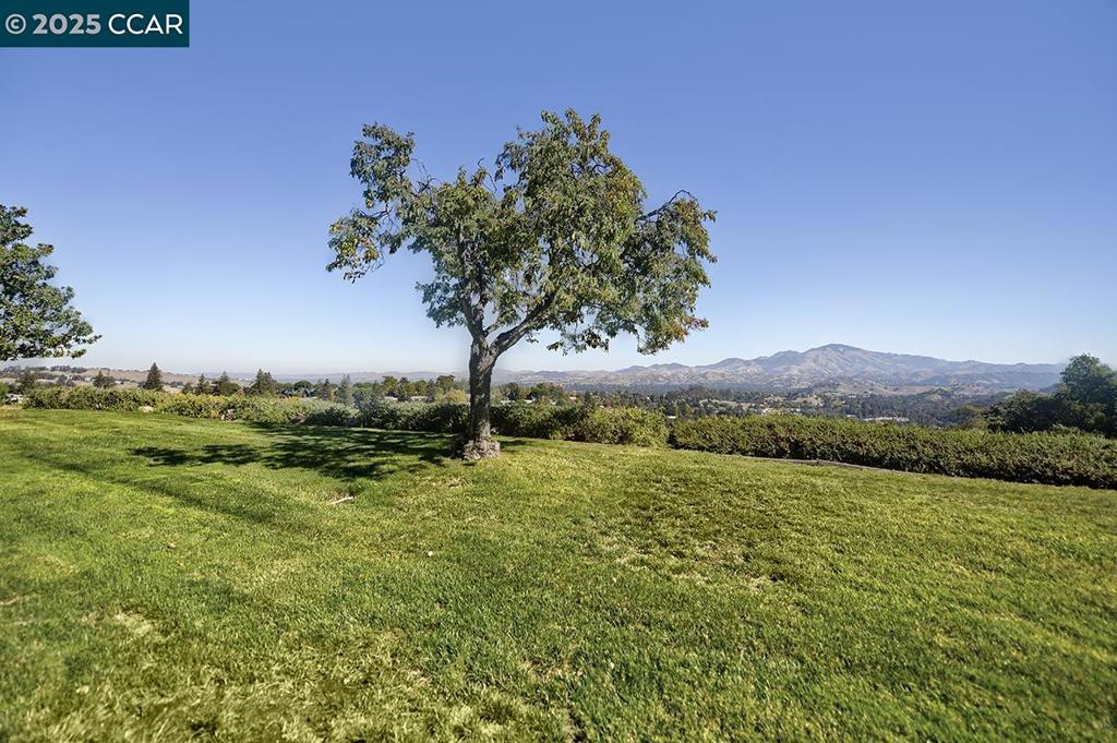 ROSSMOOR - Residential