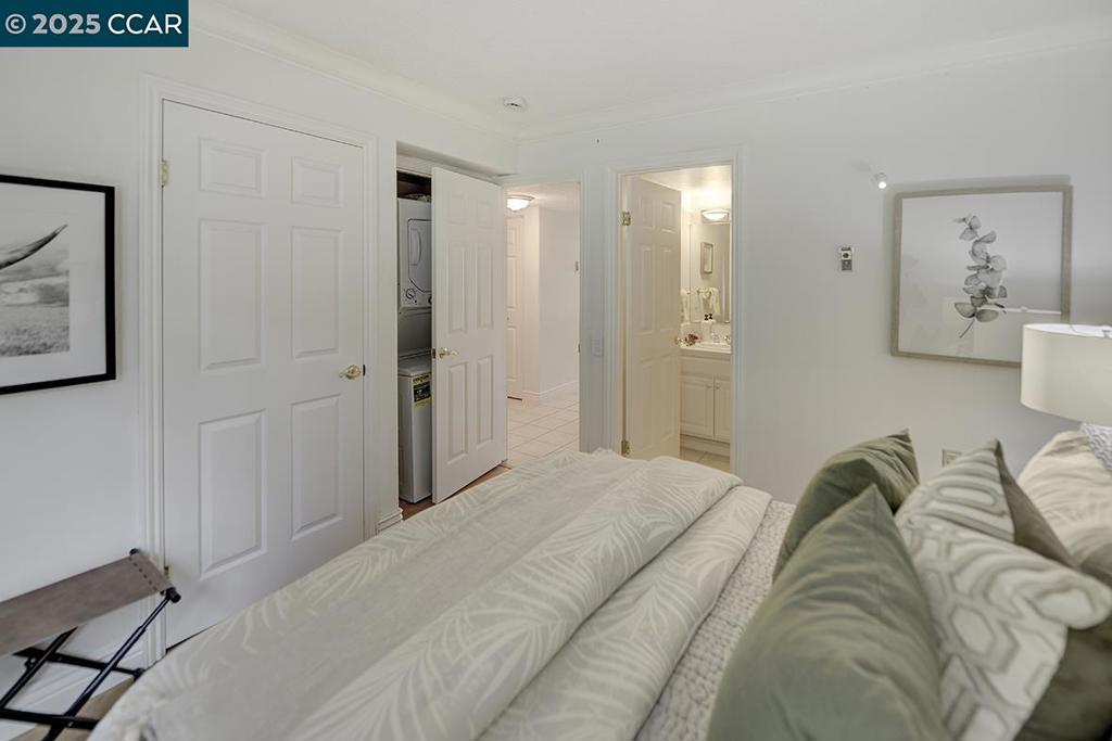 ROSSMOOR - Residential