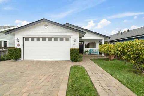 687 Myrtle Street, Half Moon Bay, CA 94019 - MLS#: ML82003768