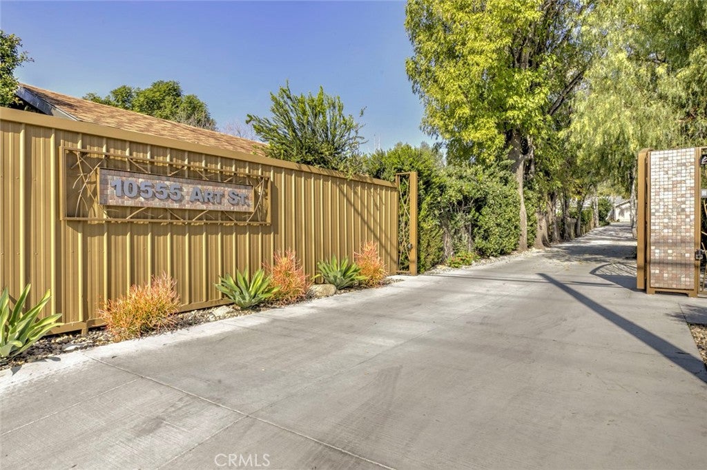 10555 Art Street, Shadow Hills CA 91040