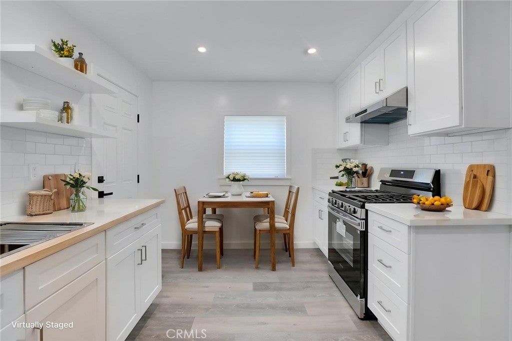 315 N San Jose