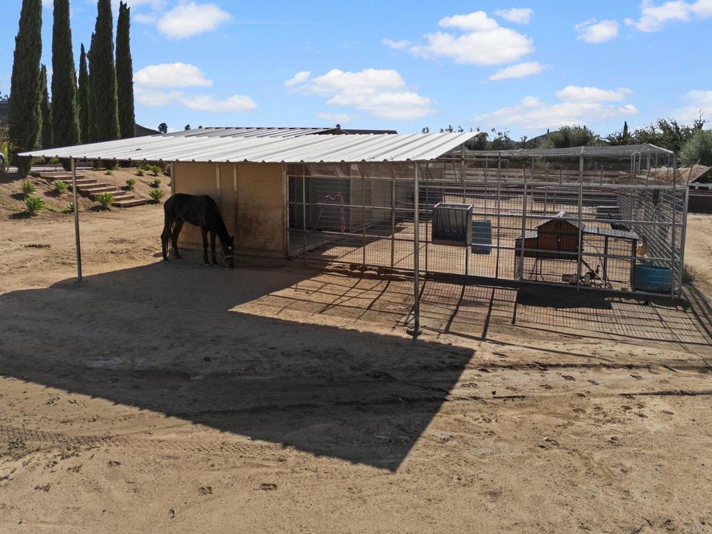37789 Avenida La Cresta