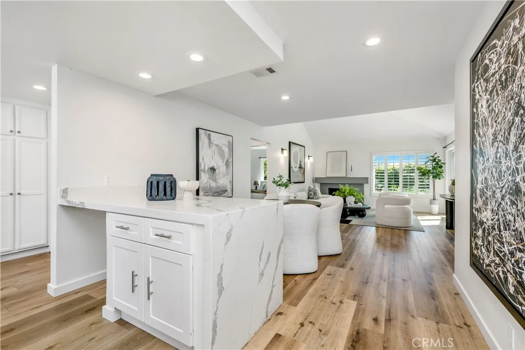 Corona del Mar, California 92625, United States, 3 Bedrooms Bedrooms, ,3 BathroomsBathrooms,Residential,Active,154502