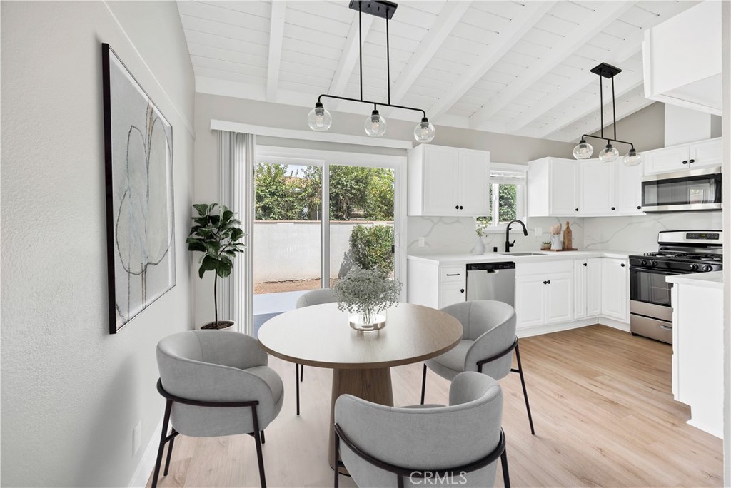 391 Oakhurst Drive