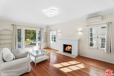Photo of 1753 Midvale Avenue, Los Angeles, CA 90024 (MLS # 26104559)