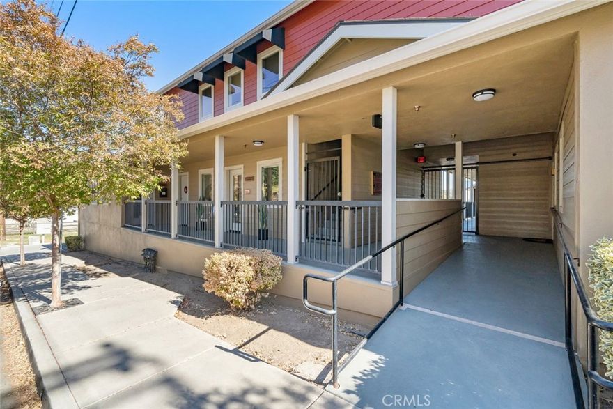 +/- 728 sf basement space.  One roll up door.  $1,050 per month Gross.  Can also be leased with 104A.