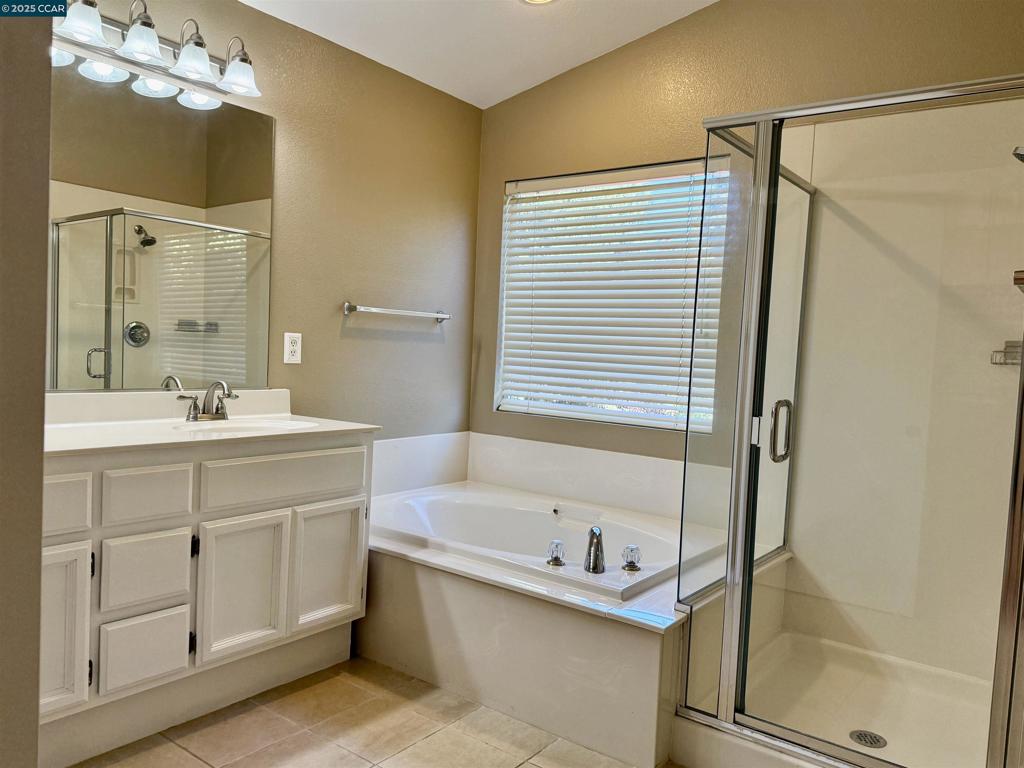 GREEN VALLEY LAK - Residential