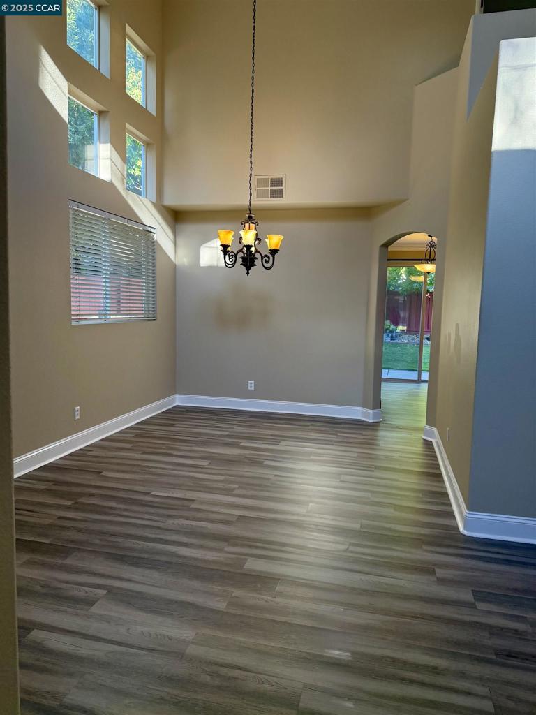 GREEN VALLEY LAK - Residential