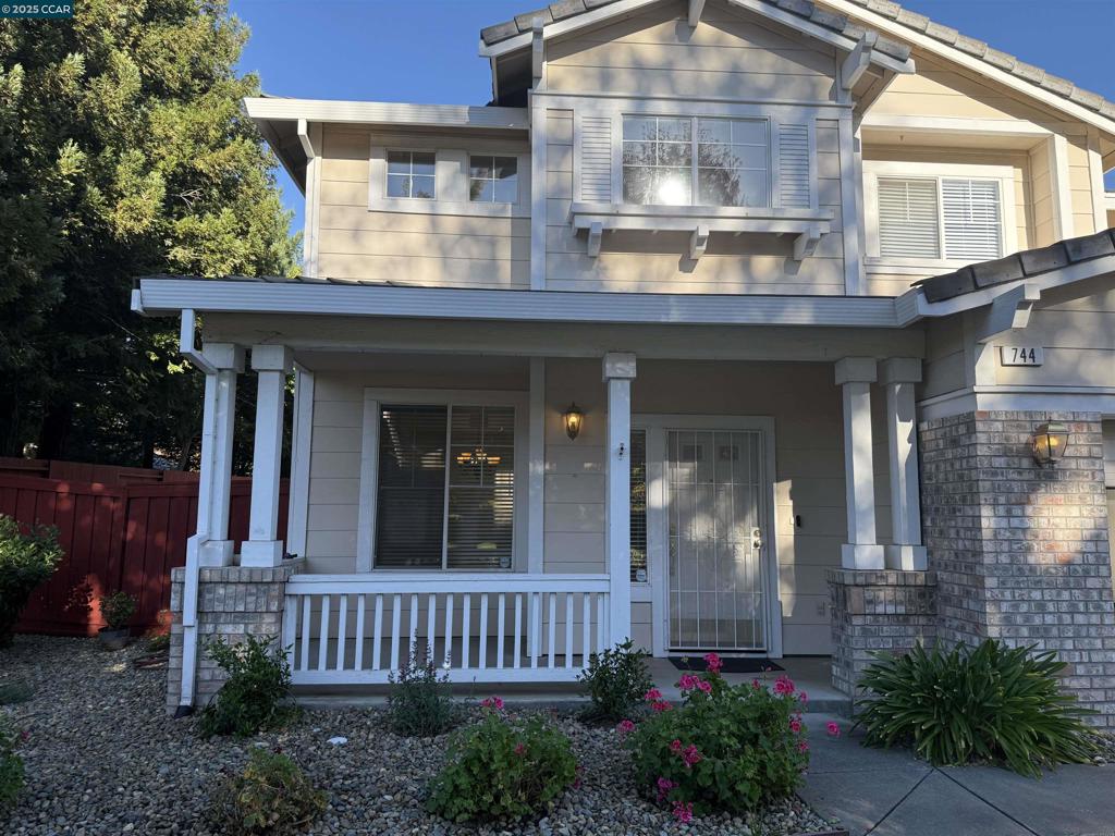 GREEN VALLEY LAK - Residential