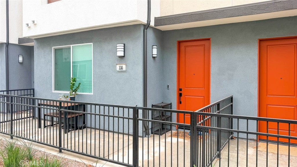 1814 E 1st Street 330