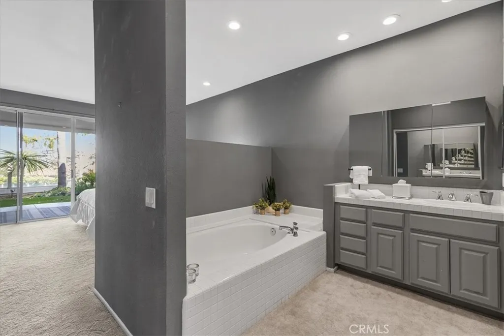 Dana Point, California 92629, United States, 3 Bedrooms Bedrooms, ,4 BathroomsBathrooms,Residential,Pending,103782