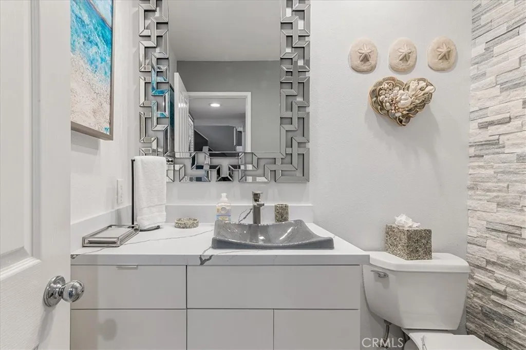 Dana Point, California 92629, United States, 3 Bedrooms Bedrooms, ,4 BathroomsBathrooms,Residential,Pending,103782