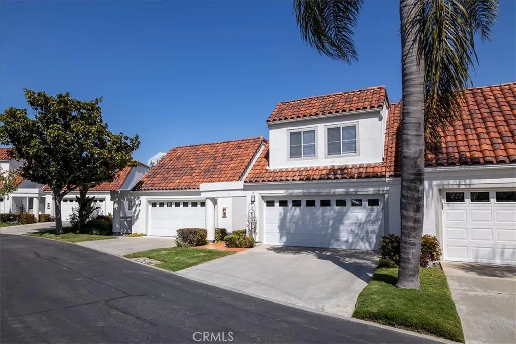 Dana Point, California 92629, United States, 3 Bedrooms Bedrooms, ,4 BathroomsBathrooms,Residential,Pending,103782