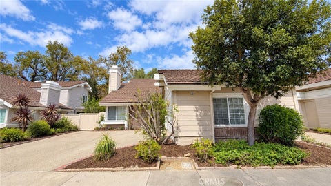 Photo of 15 Southern, Irvine, CA 92603 (MLS # OC26223078)