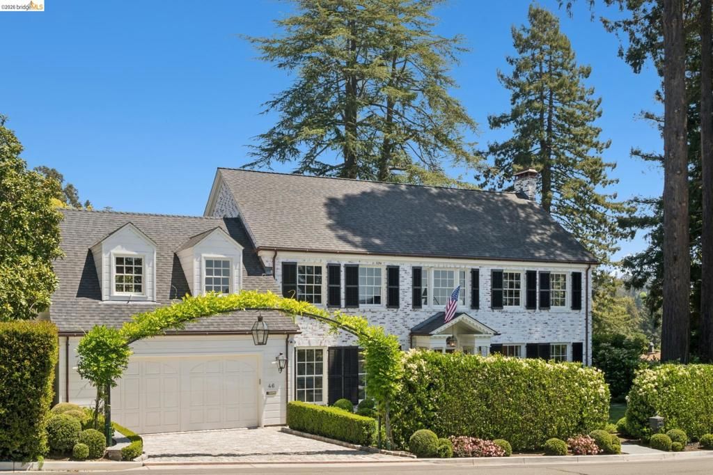 Photo of 46 Sotelo Avenue Ave, Piedmont, CA 94611 (MLS # 41130828)