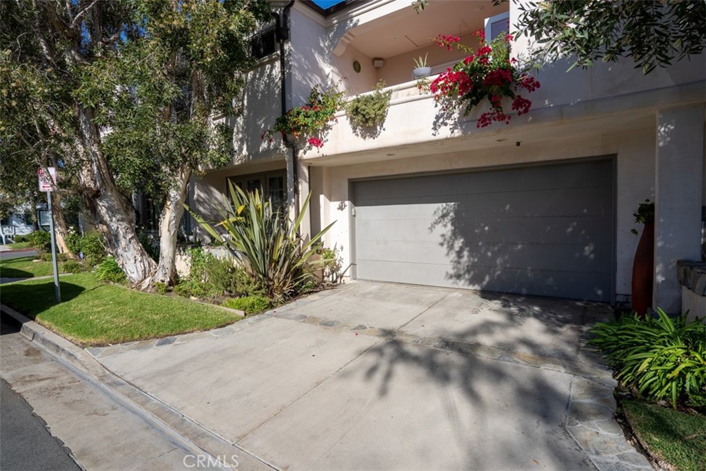 Corona del Mar South of PCH (CDMS) - Residential Lease