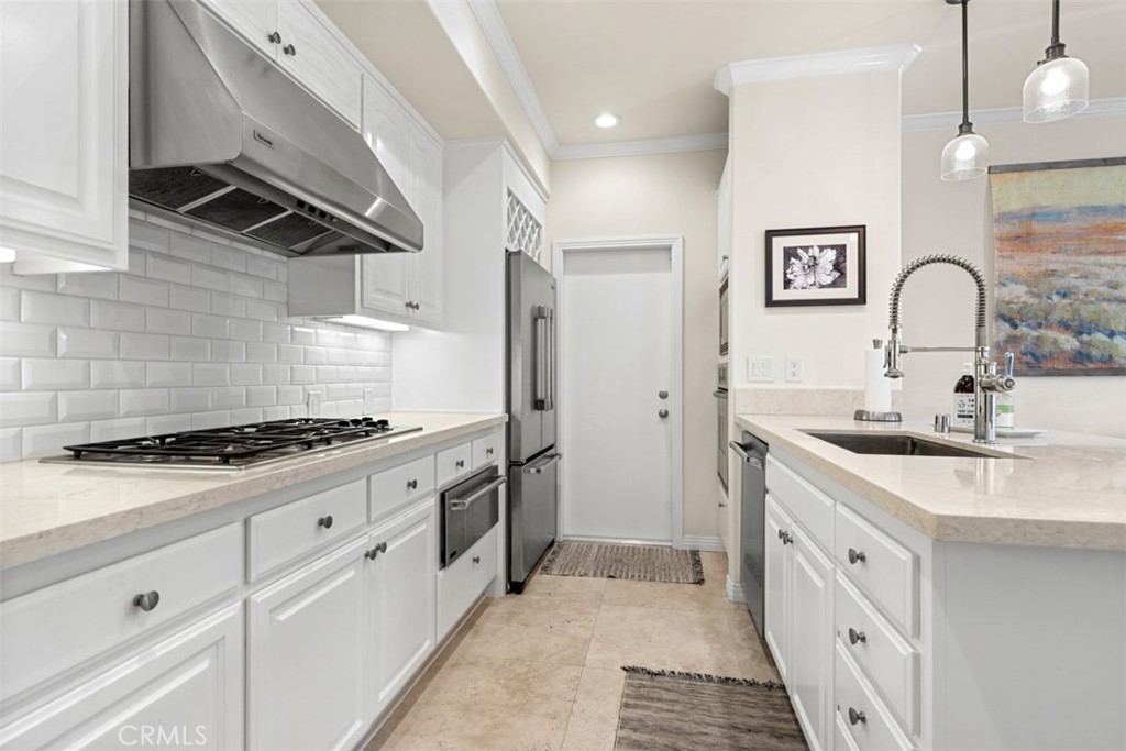 Corona del Mar South of PCH (CDMS) - Residential Lease