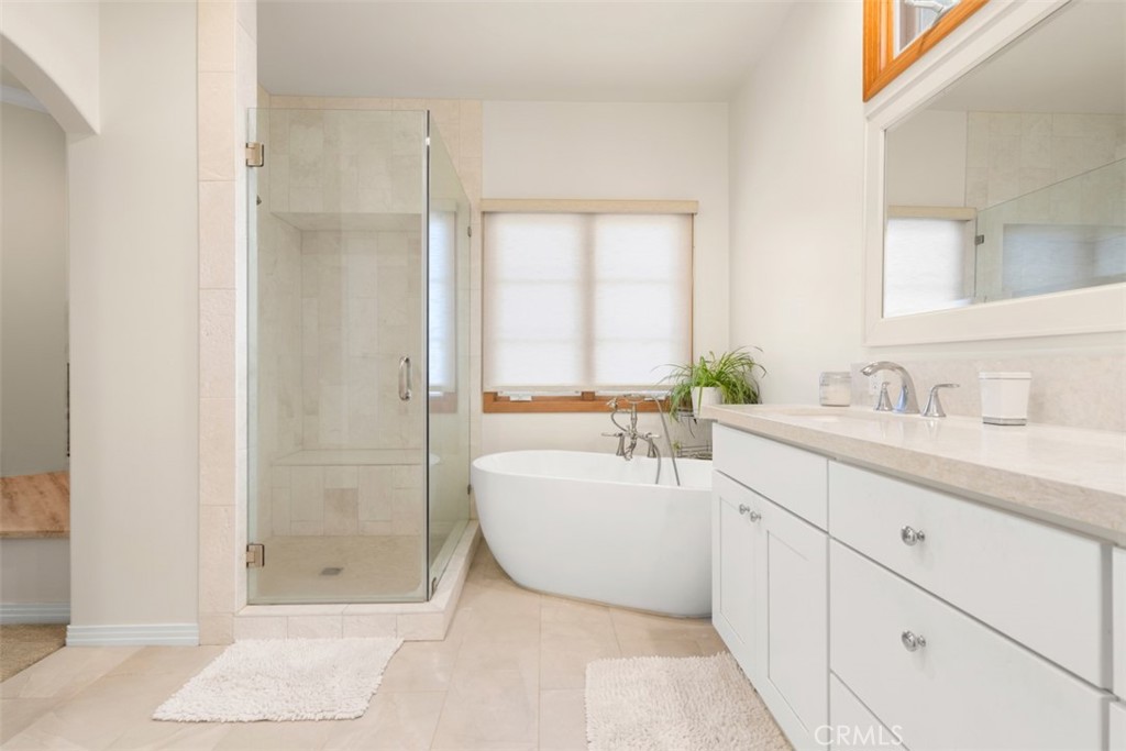 Corona del Mar South of PCH (CDMS) - Residential Lease