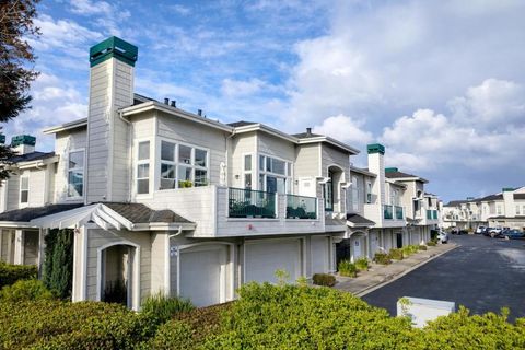 Photo of 507 Shoal Circle, Redwood City, CA 94065 (MLS # ML82042913)