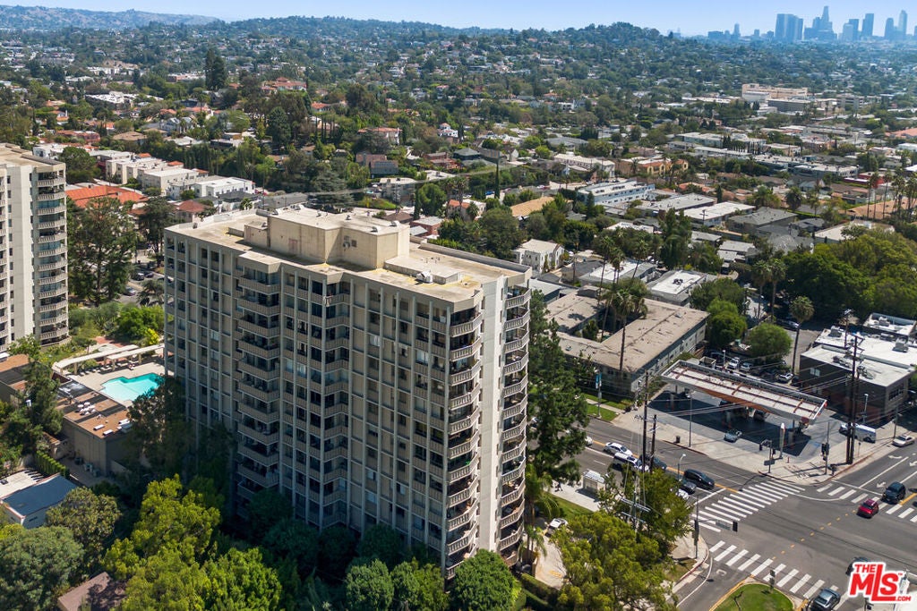 4455 Los Feliz Boulevard