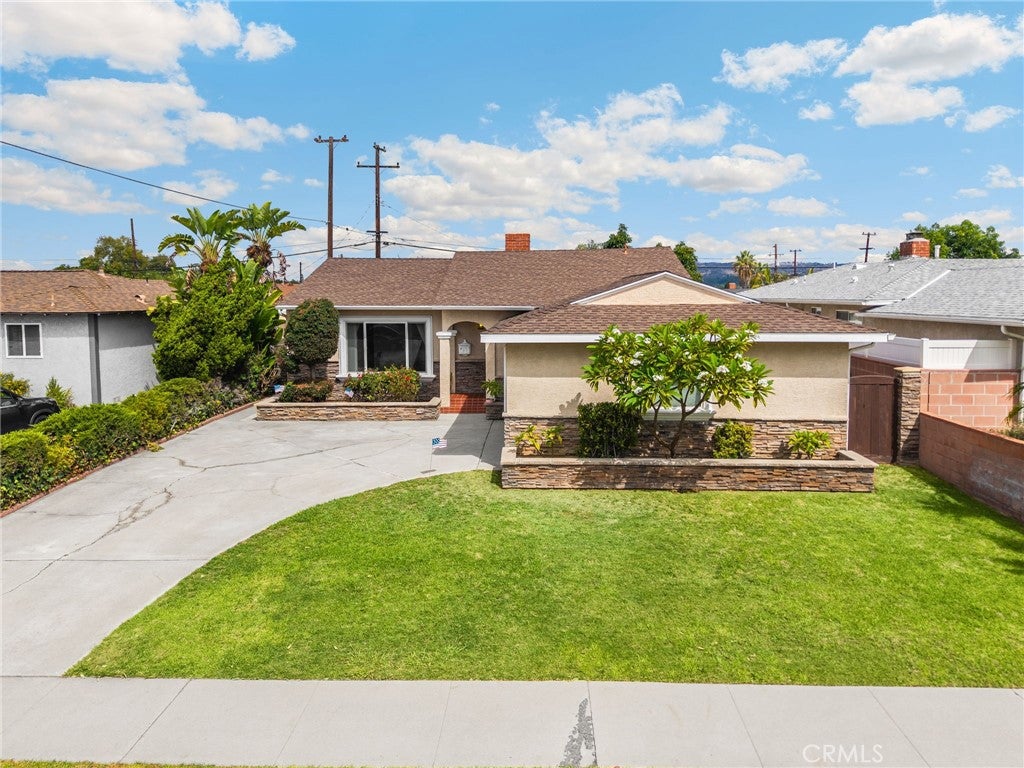 14883 Goodhue