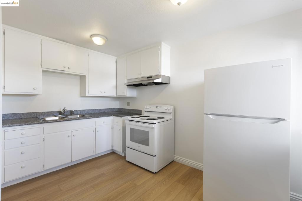 CENTRAL BERKELEY - Residential Income