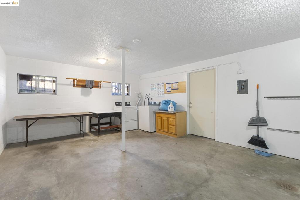 CENTRAL BERKELEY - Residential Income