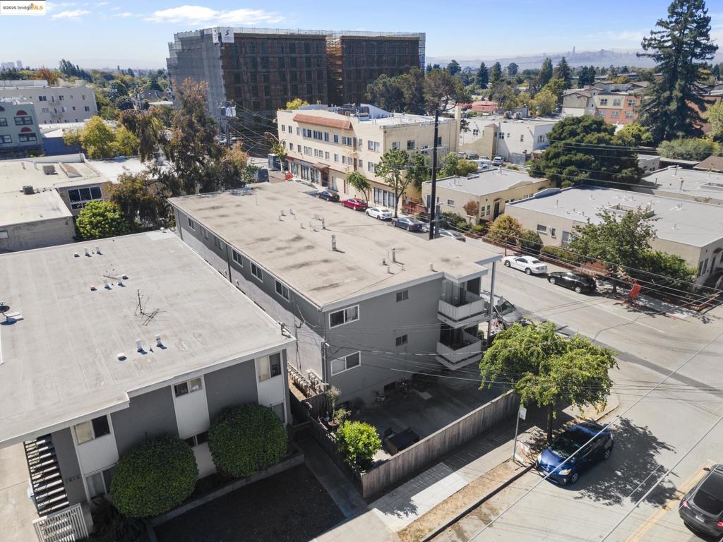CENTRAL BERKELEY - Residential Income