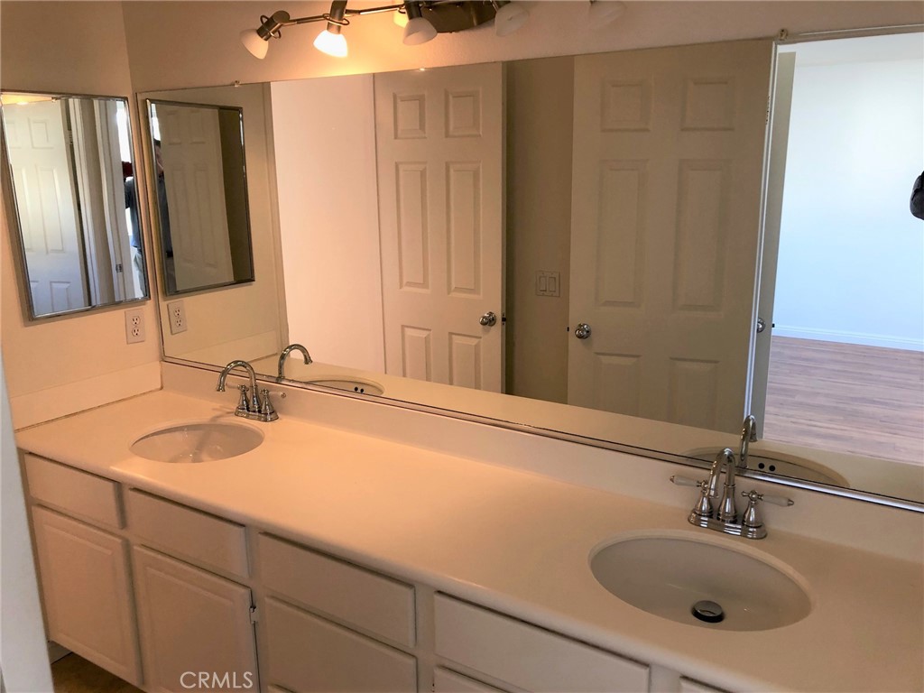 Twelve Picket Lane (TWPK) - Residential Lease