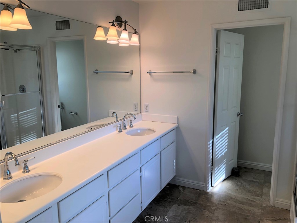 Twelve Picket Lane (TWPK) - Residential Lease