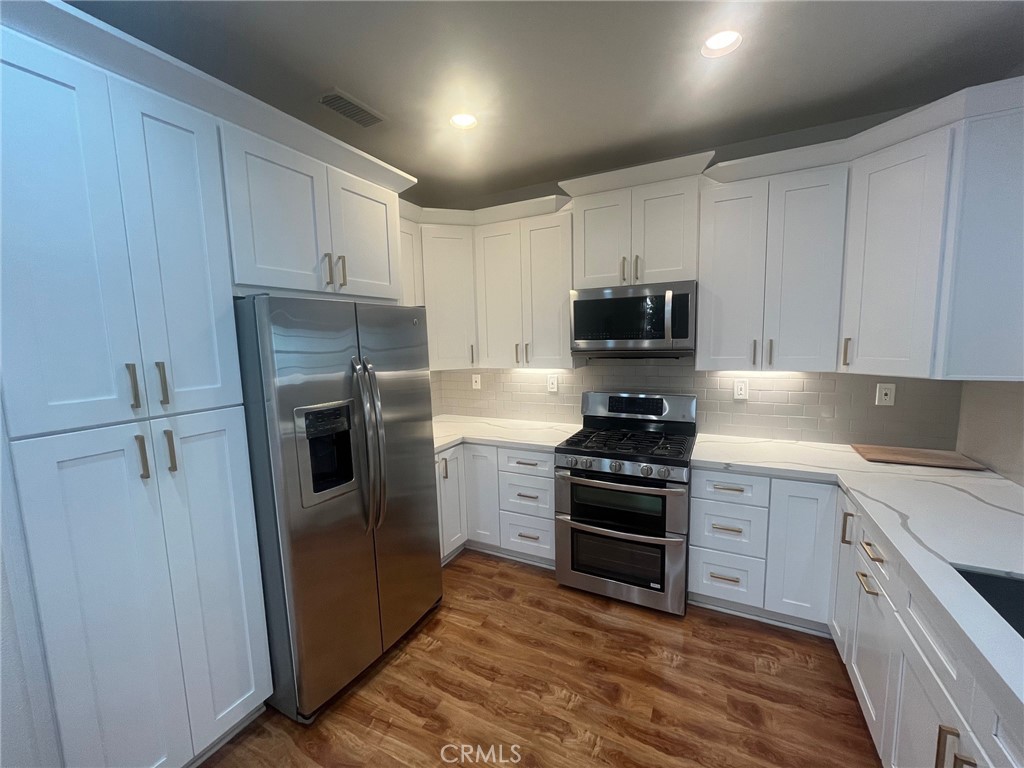 Twelve Picket Lane (TWPK) - Residential Lease