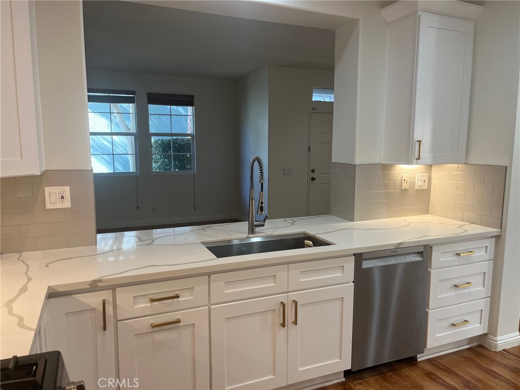 Twelve Picket Lane (TWPK) - Residential Lease