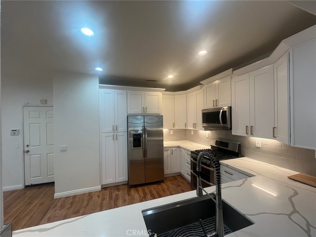 Twelve Picket Lane (TWPK) - Residential Lease